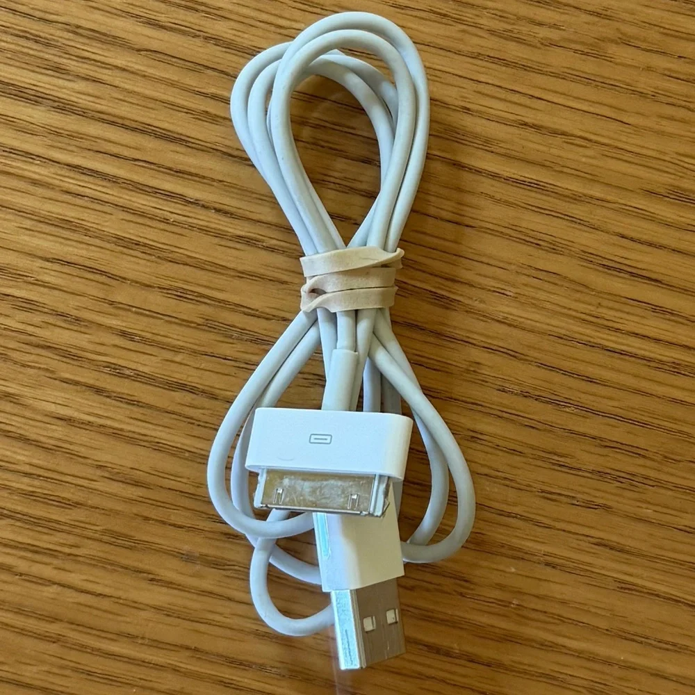 Apple 30-pin to USB Cable